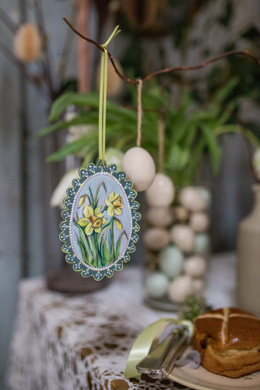 Daffodil ~ Hanging Wooden Decoration