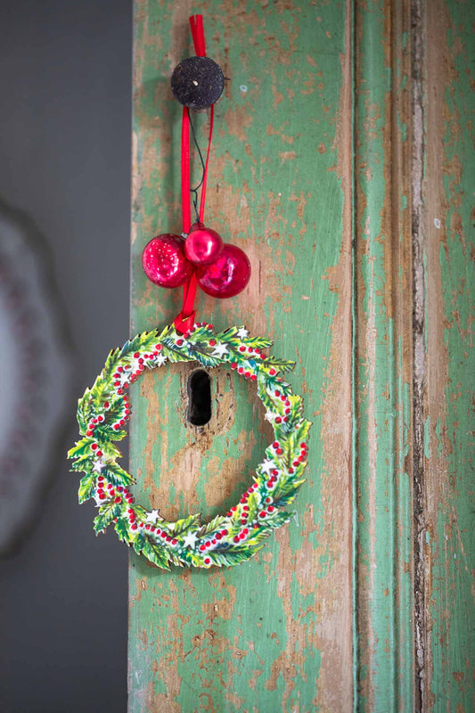 Stars and Holly Garland ~ Hanging Wooden Decoration