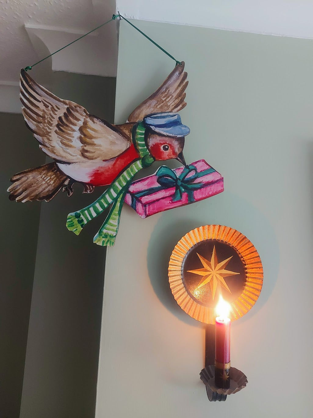 Postman Robin ~ Large Hanging Wooden Decoration