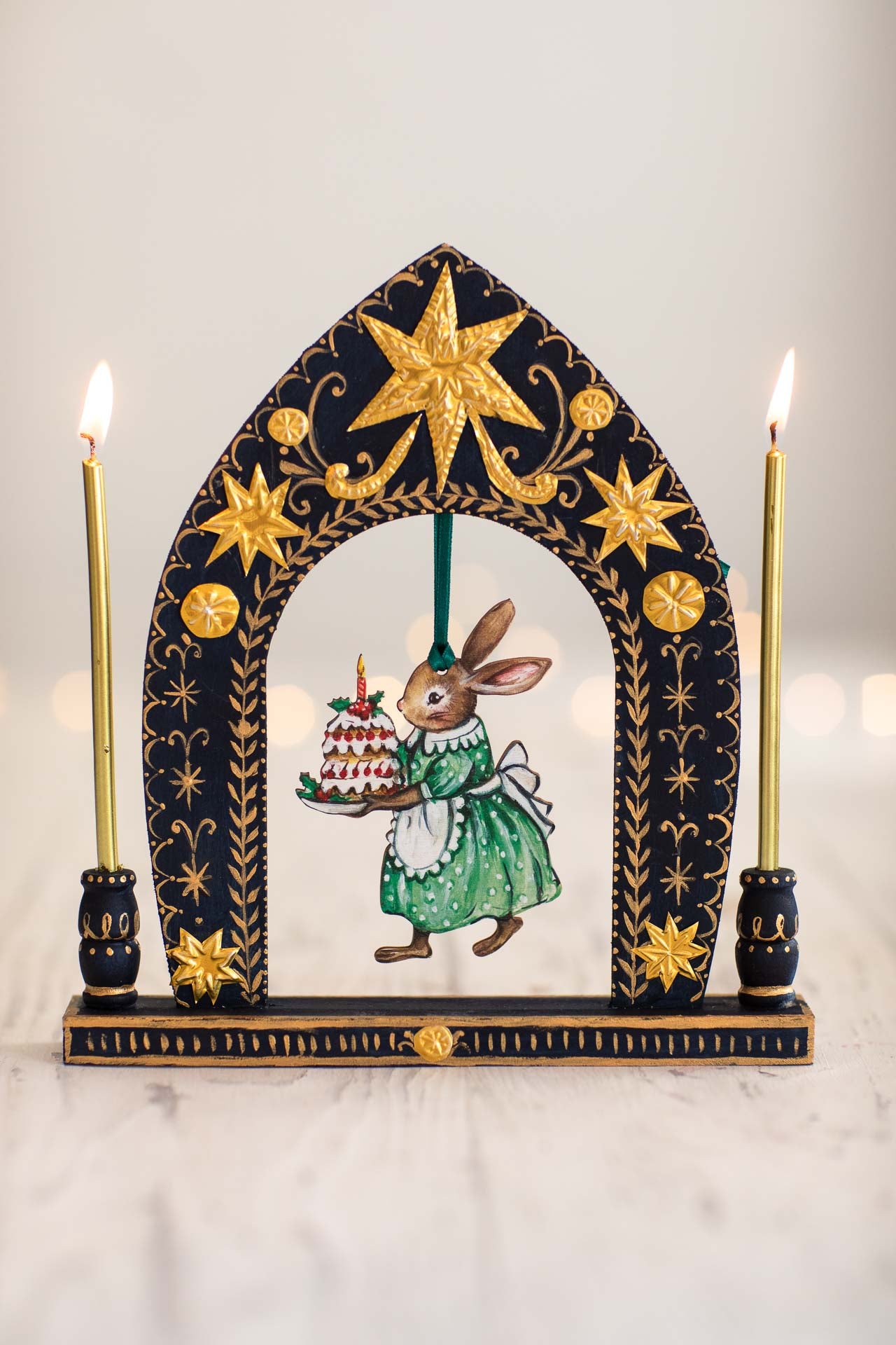 The Decoration Arch ~ Hand Painted Decoration Hanger