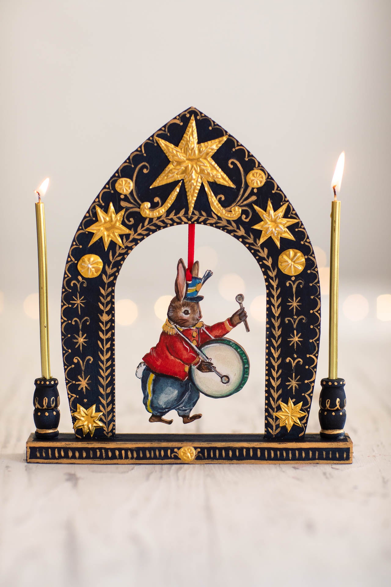 The Decoration Arch ~ Hand Painted Decoration Hanger