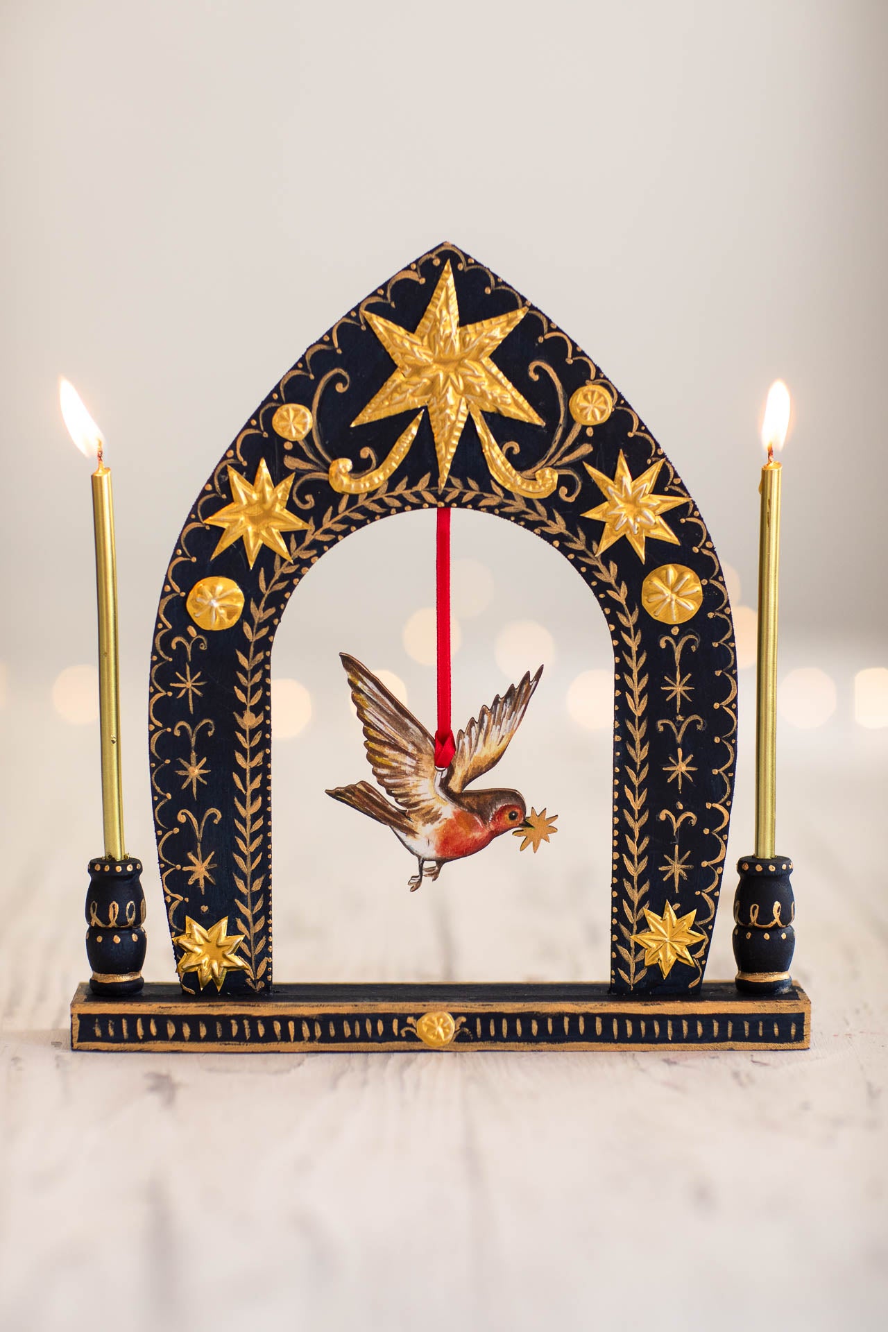 The Decoration Arch ~ Hand Painted Decoration Hanger