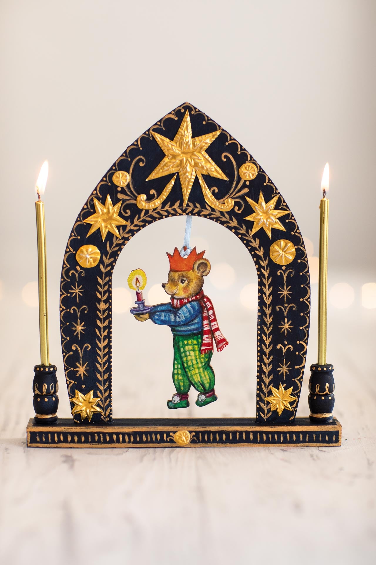 The Decoration Arch ~ Hand Painted Decoration Hanger