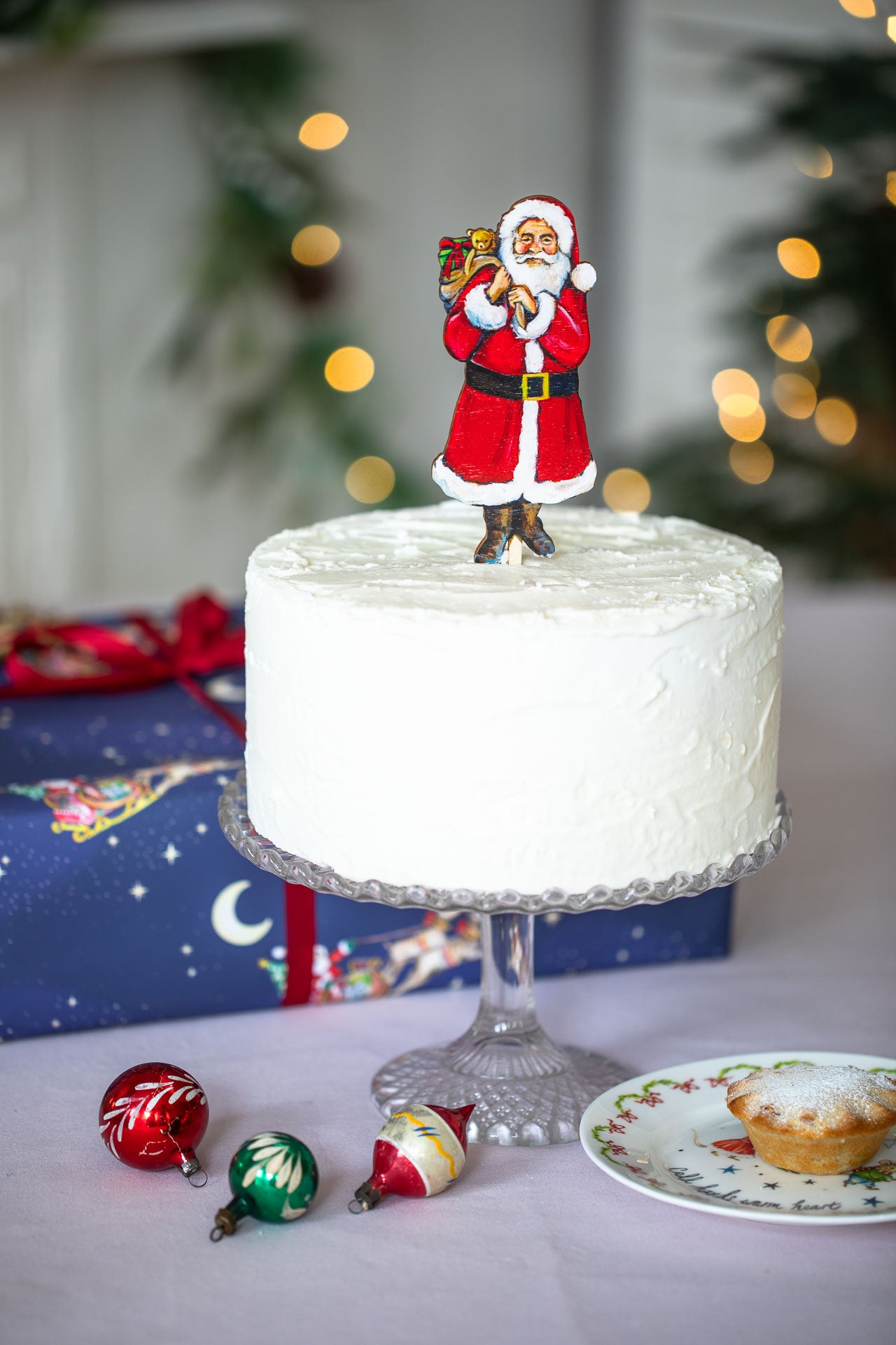 Traditional Father Christmas ~ Wooden Cake Topper
