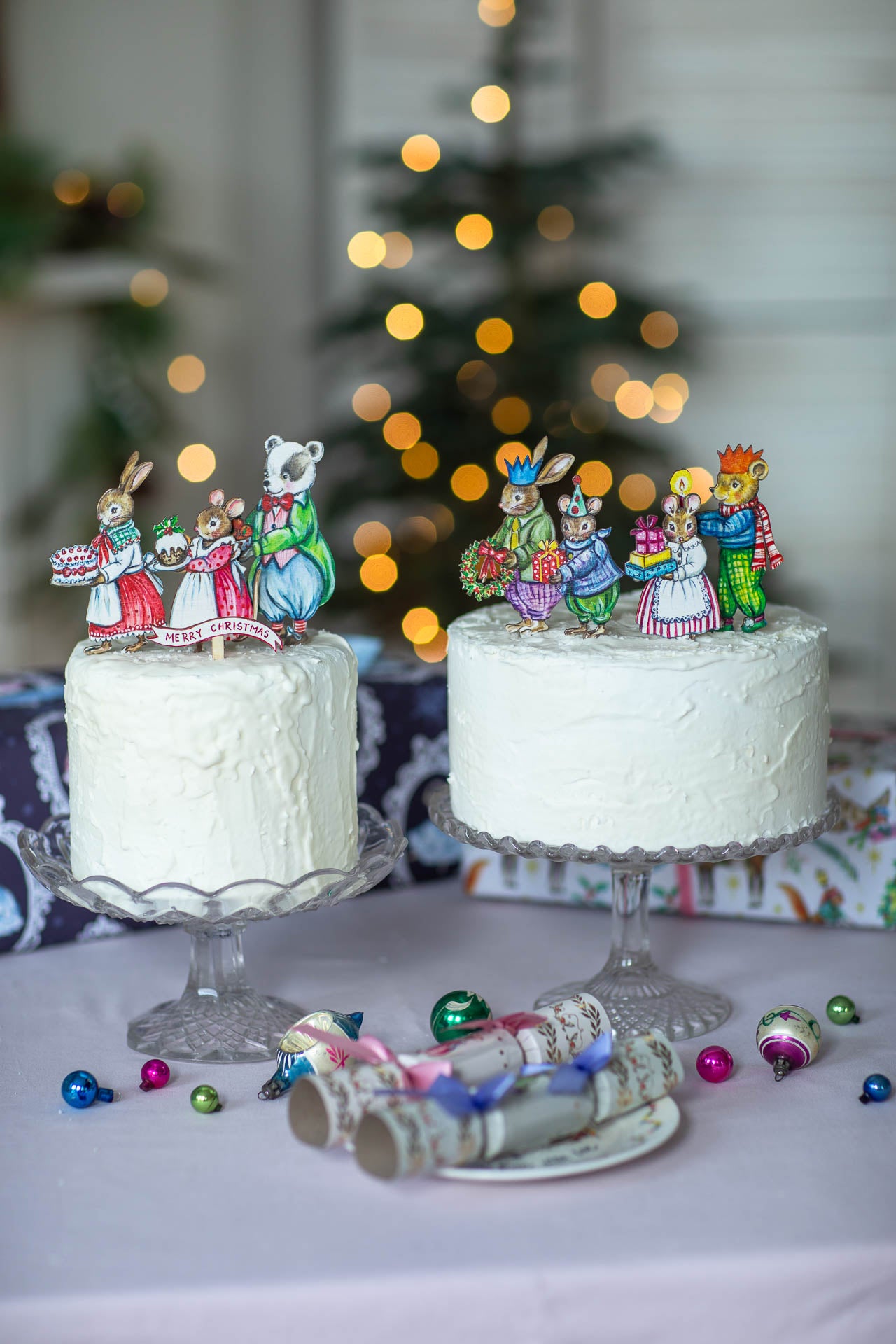 Mrs Mouse with Gifts ~ Wooden Cake Topper
