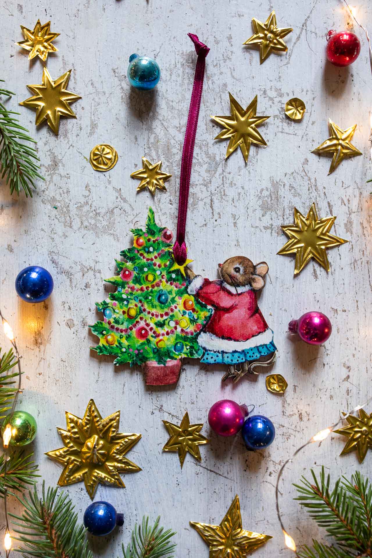 Amy Swann X Fortnum & Mason ~ Decorating the Christmas Tree ~ Hanging Wooden Decoration
