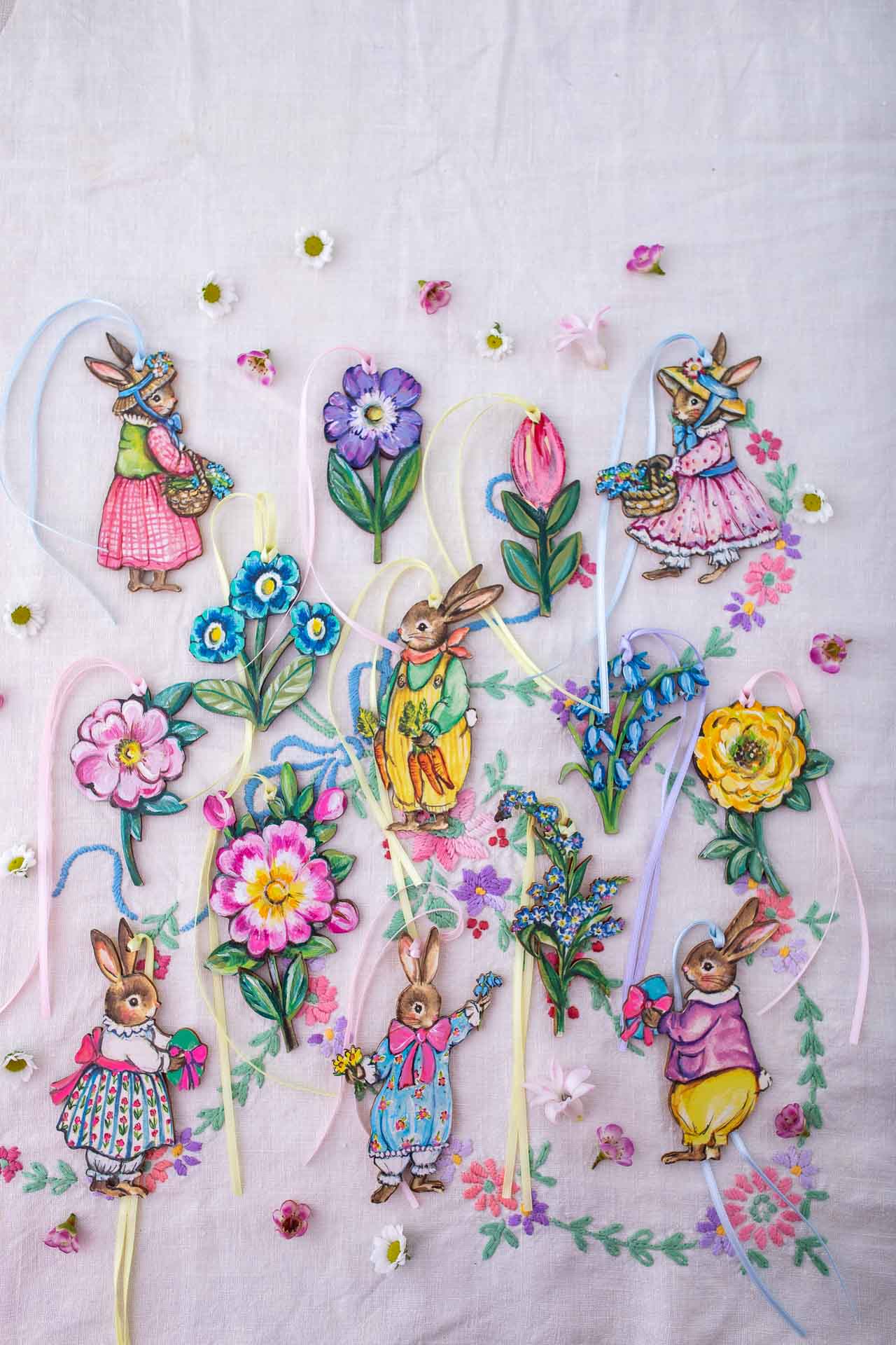 Picking flowers ~ Hanging Wooden Decoration