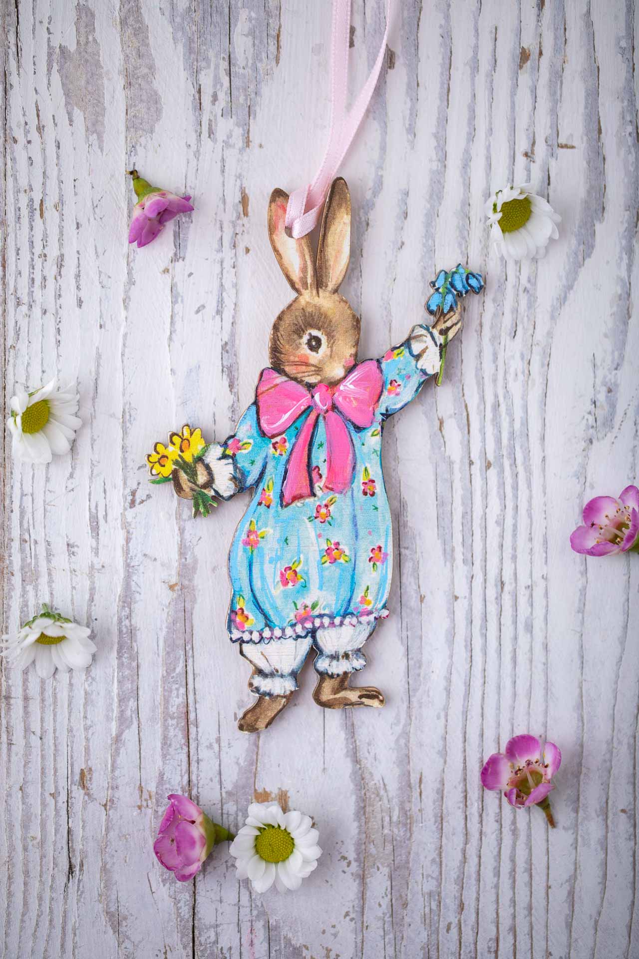 Picking flowers ~ Hanging Wooden Decoration
