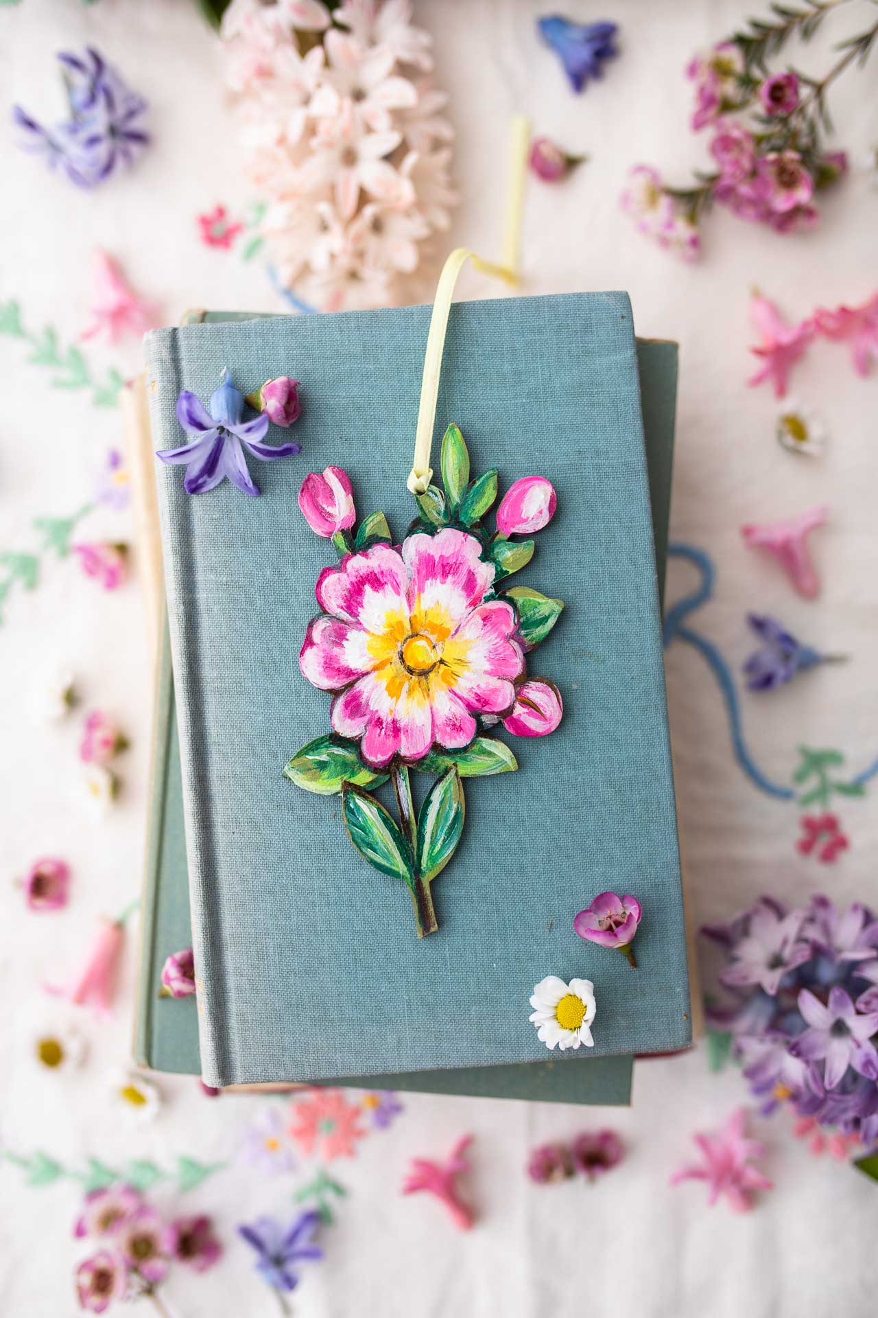 Hand painted Set Of Hanging Flower Decorations