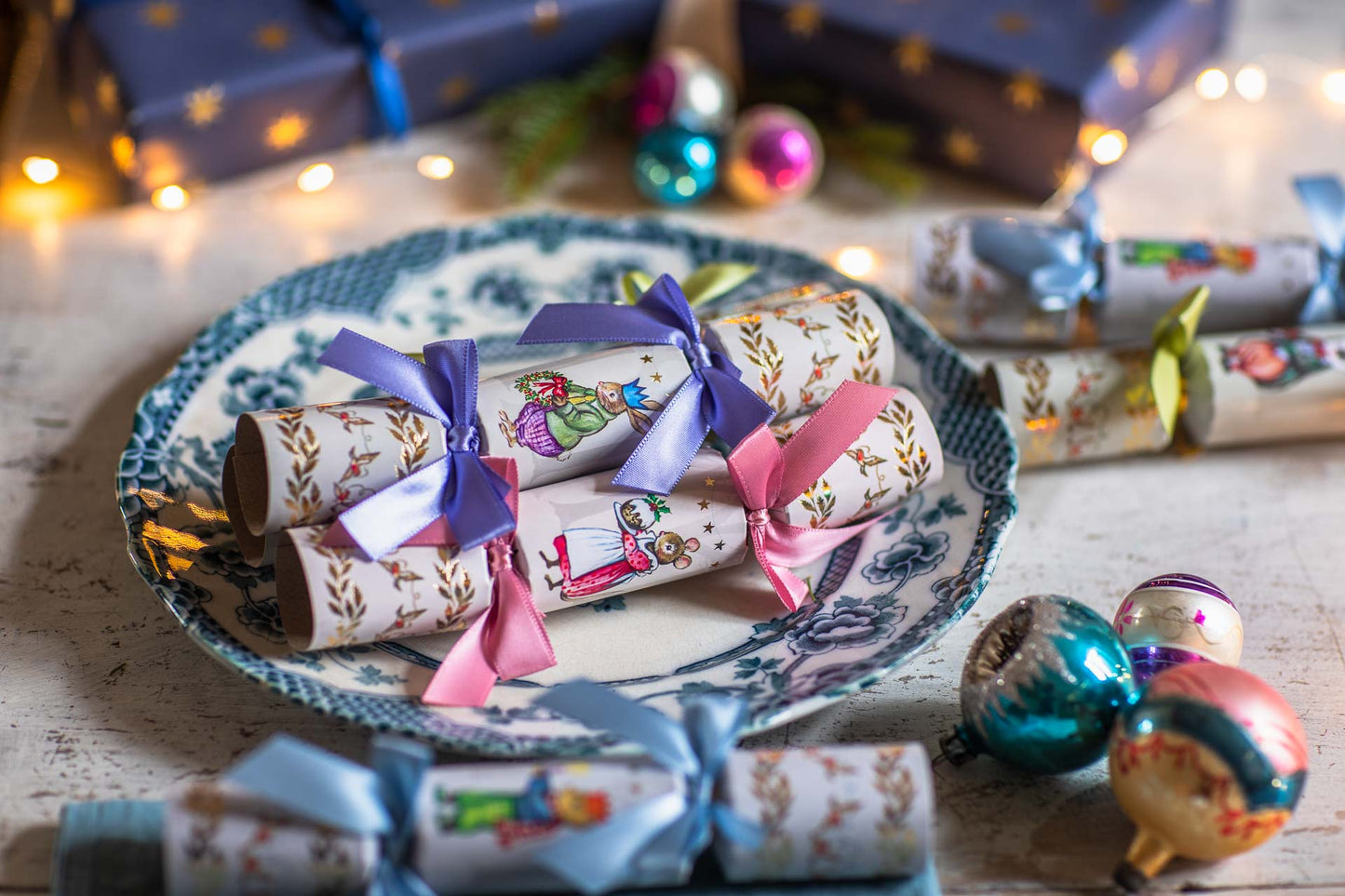 Amy Swann X The Chocolate Gift Company ~ Chocolate Truffle Filled Petit Crackers