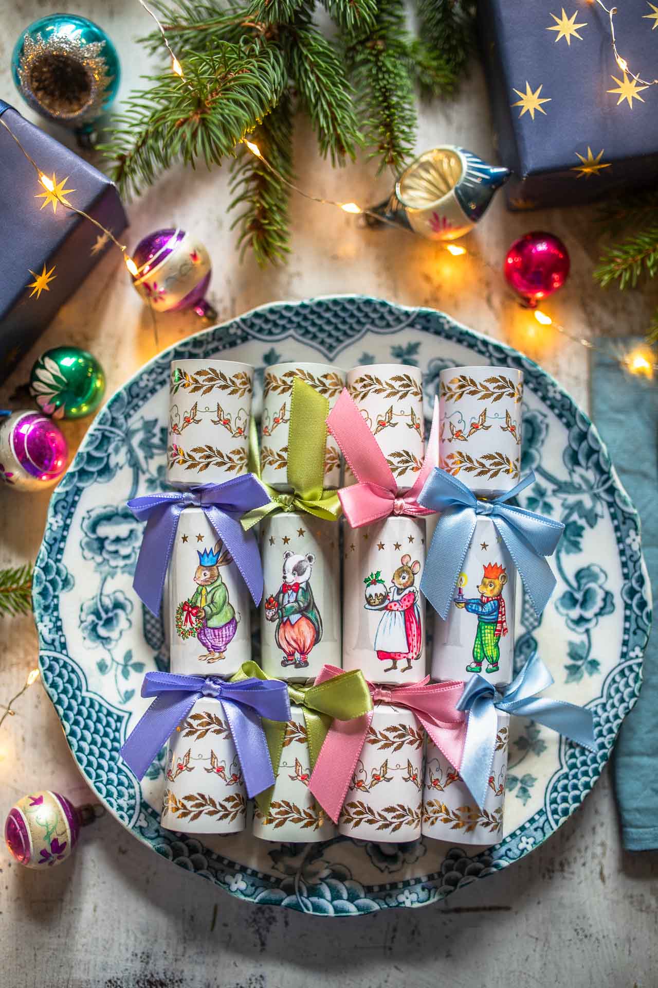 Amy Swann X The Chocolate Gift Company ~ Chocolate Truffle Filled Petit Crackers