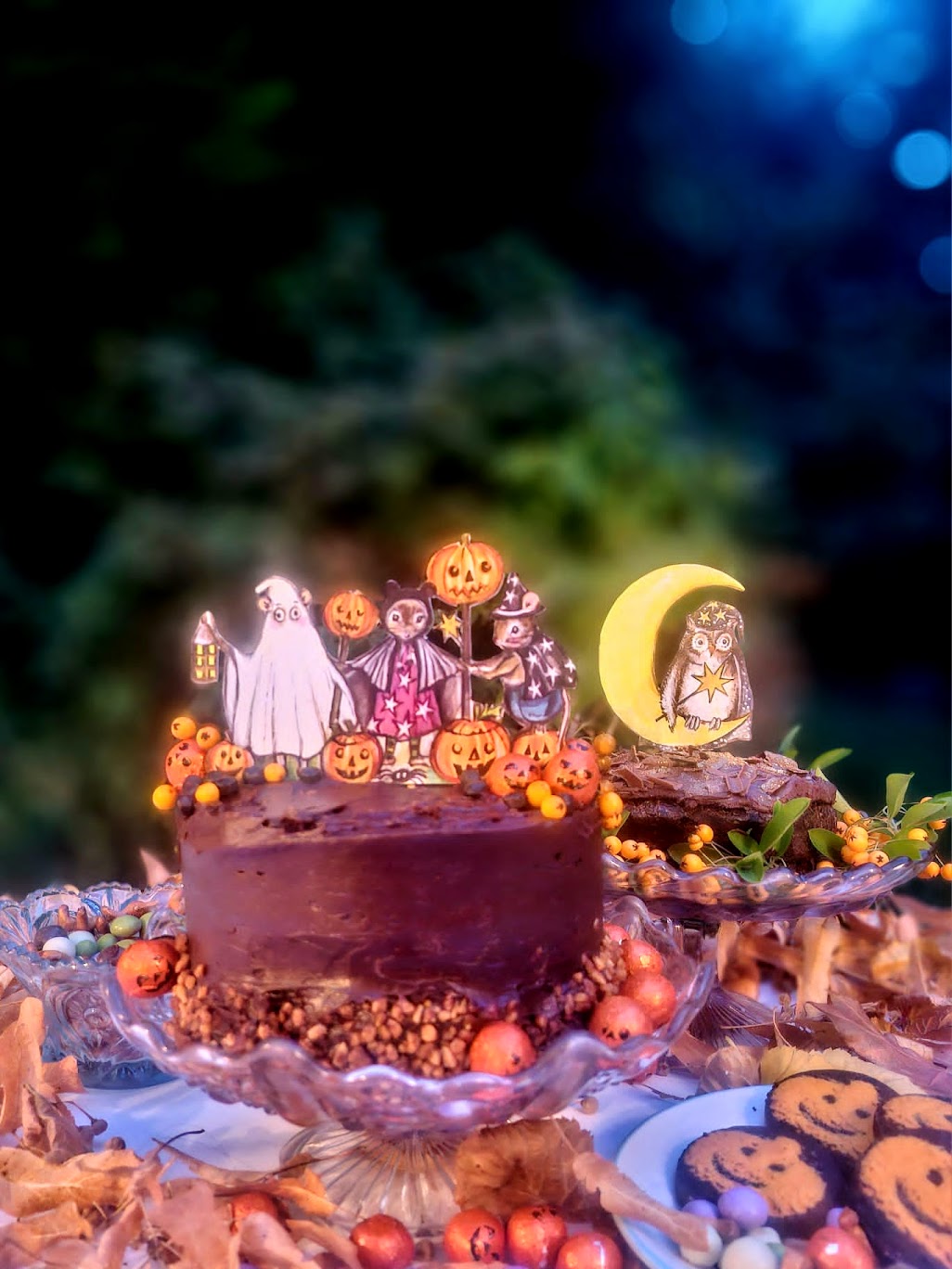 Mischief Makers - Wooden Cake Topper